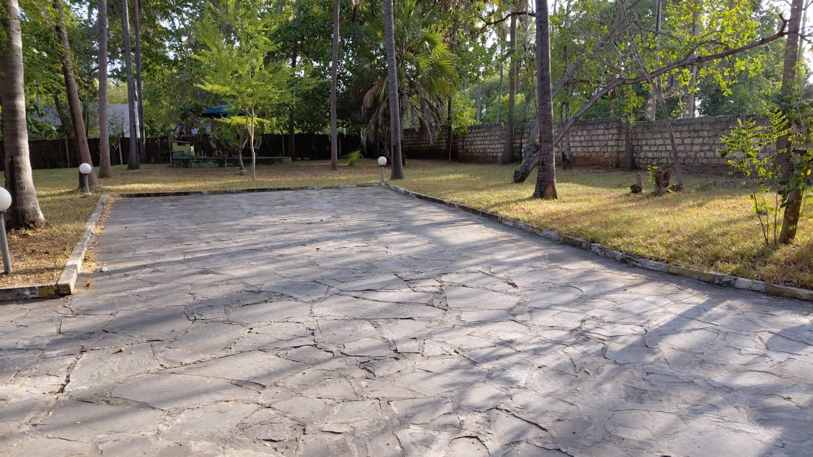 Exclusive 5-Bedroom Luxury Villa on 1 Acre in Watamu - property image 2