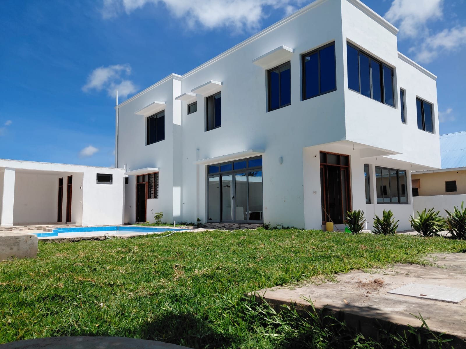 Elegant 4-Bedroom House for Sale in Casuarina, Malindi