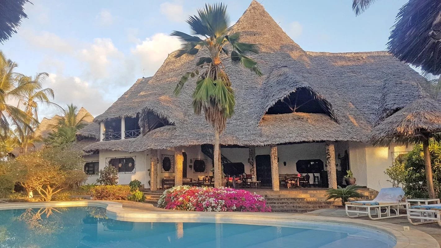 Exclusive 6-Bedroom Luxury Home on 1¼ Acres Near Watamu Beach