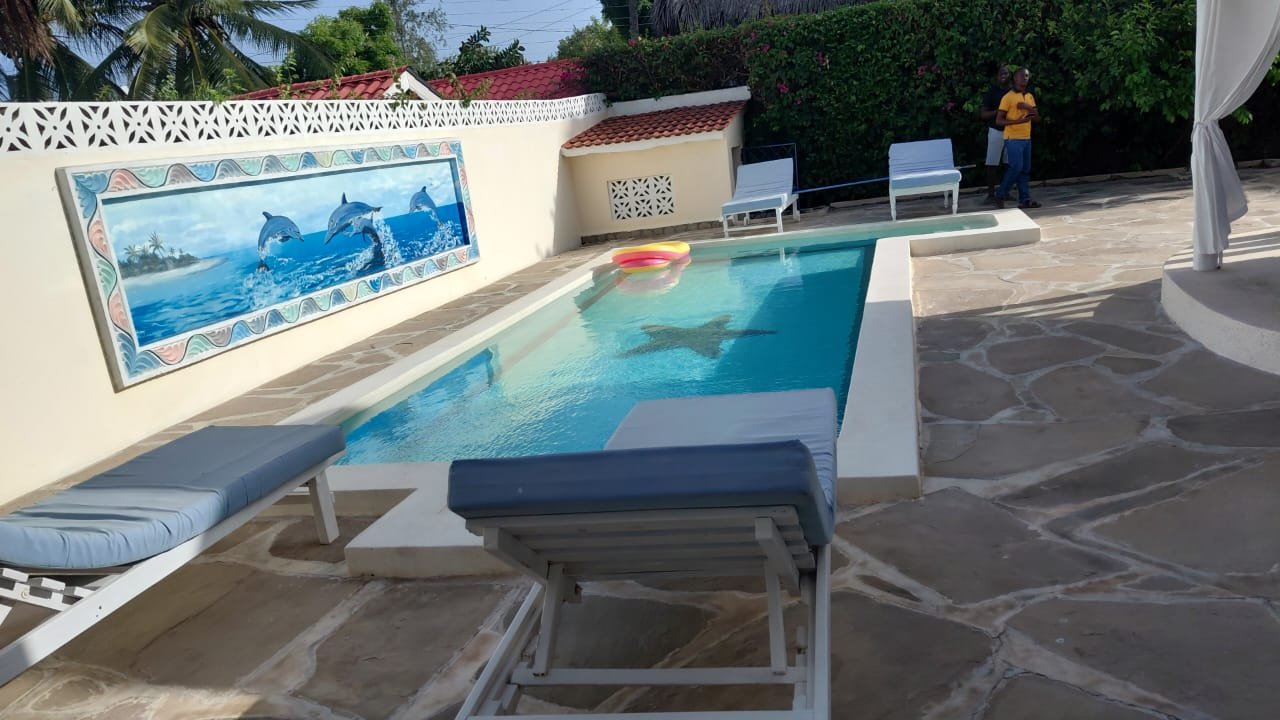 Stylish 3-Bedroom Furnished Home For Sale in Watamu - property image 3