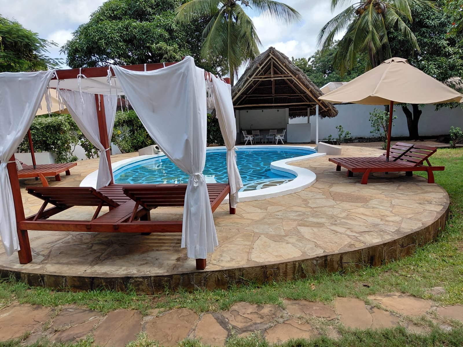 Spacious 5-Bedroom House with Large Staff Quarter for Sale