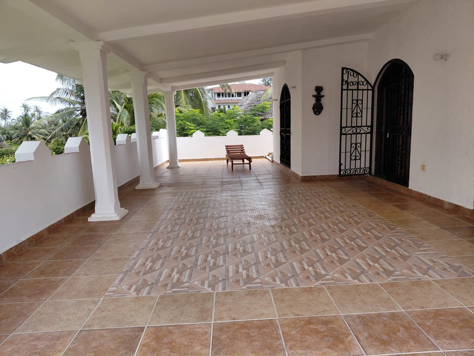 Spacious 4-Bedroom House 3 Minutes from the Beach in Watamu - property image 2