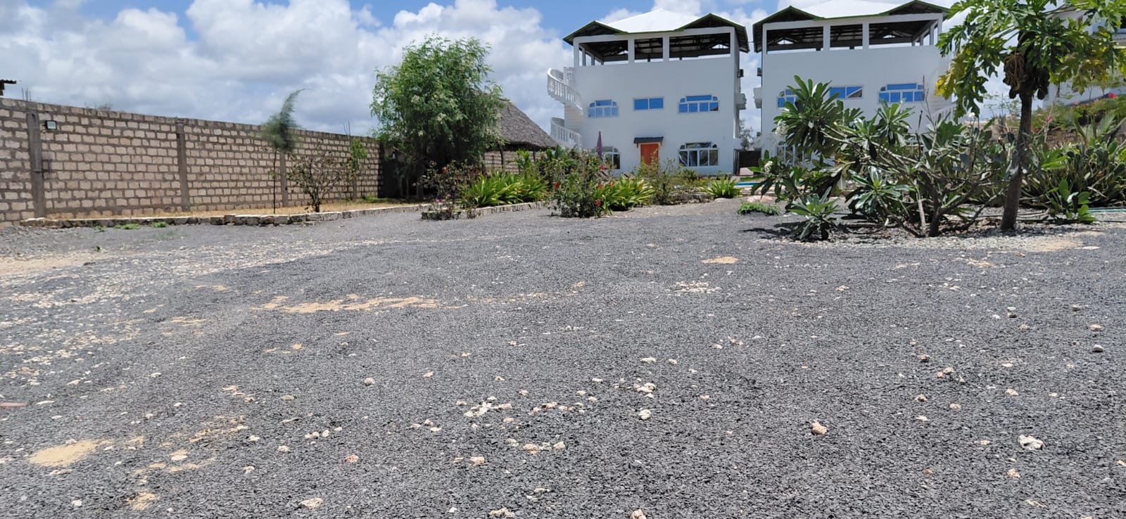 Spacious 6-Bedroom House Just 2 Minutes from the Beach in Paparemo, Watamu - property image 2